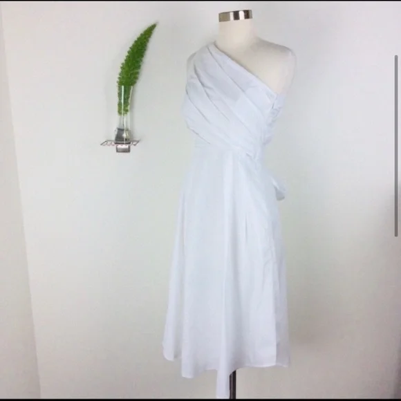 Banana Republic White Dress - Picture 2 of 3
